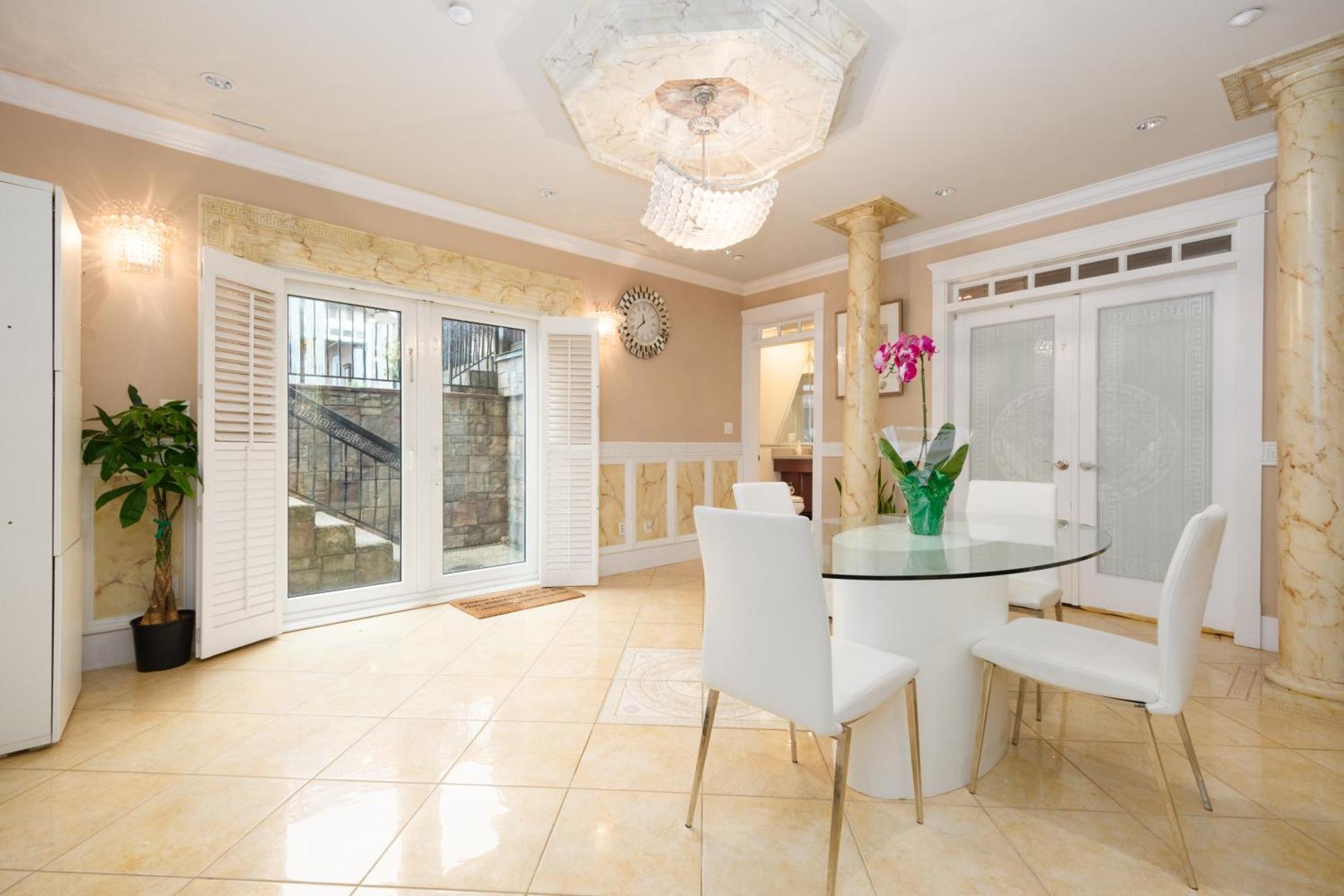 Oakridge Luxury Homestay Ванкувър Екстериор снимка